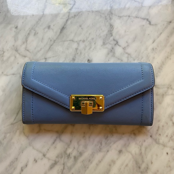 Michael Kors Kinsley Carryall French Blue Wallet - Picture 1 of 7